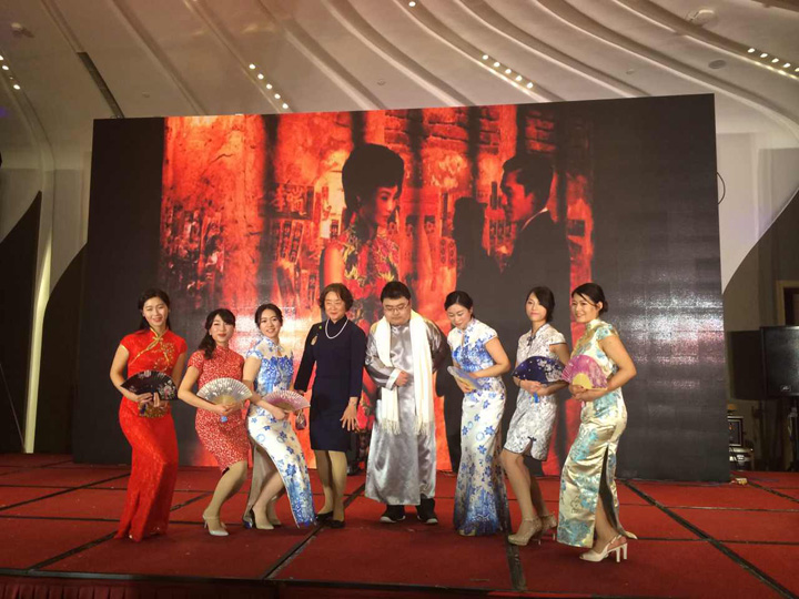 1496422503138819.jpg 5-各部门联合《旗袍秀》.jpg